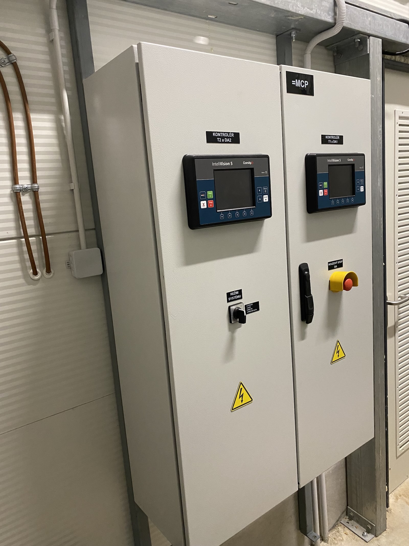 Detail ATS a řídicího panelu